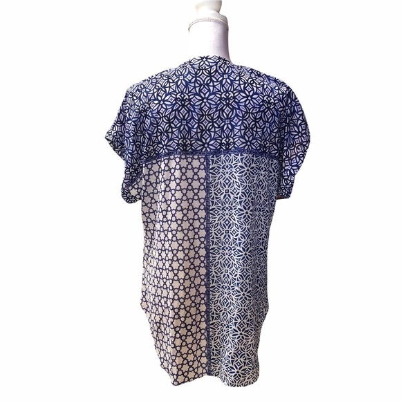 CHICOS - WOMENS BLUE FLORAL BLOUSE SIZE 1 - Picture 4 of 10